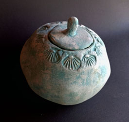 handmade ceramic pottery jar